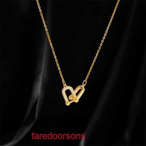 Family T Double Ring Tifannissm Necklace Horseshoe Buckle Titanium Steel Light Luxury Fashion Ins Style Collar Chain High Beauty Gold Plated