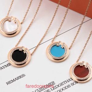 Tifannissm Pendant Necklac Best sell Birthday Christmas Gift T Familys Round Diamond Necklace with Exquisite Facet Reflecting Strong Love