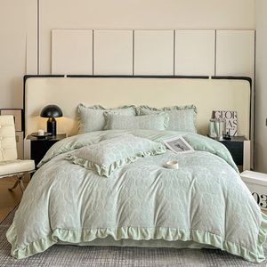 Elegant Milk Velvet Comforter Bedding Sets Jacquard Ruffles Soft Season Warm Duvet Quilt Cover Bed Suit Home Textile