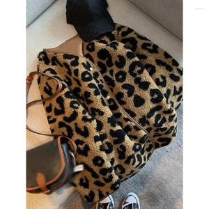 Damenjacken Leopard Frau Winterjacke Mantel O-Ausschnitt Casual Fake Fur Warm Top Herbst Koreanisches Leder Integrierte elegante weibliche Oberbekleidung