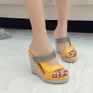 Sandaler QPLYXCO 2024 Summer Woman's Espadrilles Shoes Weaved Platform Sole Yellow Toe Wedges Heels Slides Storlek 49 50