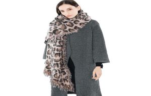 Lenços sexy leopardo impresso cachecol quente macio para senhoras xales e envoltórios moda cashmere inverno borla longo mulheres cobertor8684091