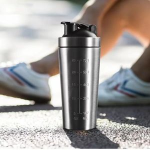 500750ml 304 Stainless Steel Protein Powder Shaker Cup Portable Fitness Sport Water Bottle LeakProof Mug Nutrition Blender 240102