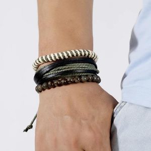 Charm Bracelets 2024 미니멀리스트 손으로 짠 멀티 레이어 가죽 팔찌 남자 창의력 크리스마스 선물 매일 기념일 파티