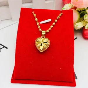 Ciondoli Vero 24 Collana con ciondolo a cuore cavo in oro giallo per le donne Sposa Gioielleria raffinata Collane a catena Fidanzamento di nozze Regalo di Natale