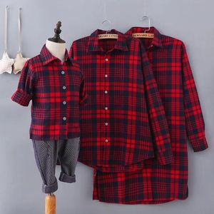 Roupas mãe e filha roupas família combinando pai bebê camisa xadrez meninas outwear meninos casaco crianças lazer casual roupa de algodão