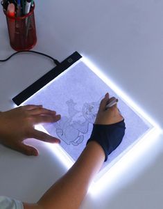 LED Graphic Tablet Writing Painting Light Box Tracing Board Copy Pads Digital Drawing Tablet Artcraft A4 Copy Table toys LED Board6662513
