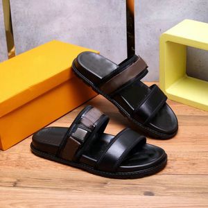 Designer Men's Slippers Summer Leather Casual Flat Sandals Bekväma Fashion Hotel Soft Slideshow Men's Shoes Seaside Beach Shoelace Box