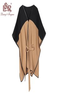 2020 Nuovo design Cintura Dess Poncho invernale per le donne Signore Poncho in lana di cashmere Scialle con orlo in pelle Lavorato a maglia Sciarpa poncho da donna LJ2104180
