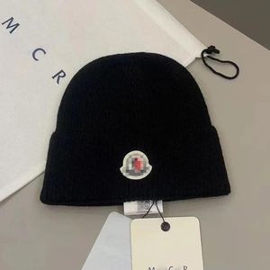 Bonés Designer de moda MONCLiR gorro 2024 outono e inverno novo chapéu de lã de malha de luxo chapéu de malha site oficial versão 1 1 artesanato