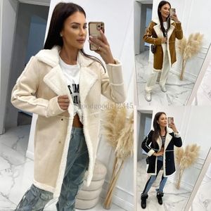 Kvinnors ull Slim Lambwool Patchwork Coat Women Turn-Down Collar Autumn Winter Long Sleeve Female Jacket Vintage Button Trench Streetwear