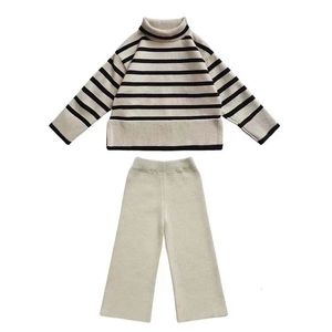 Moda Ragazza Vintage Maglione a righe Autunno Inverno Toddle Bambino Dolcevita lavorato a maglia Top in cotone Vestiti per bambini Maglione genitore-figlio 240102