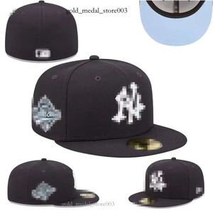 Fit hattstorlekar 7-8 Fit Hat Baseball Football Snapbacks Designer Flat Hat Aktiv justerbar broderi Cotton Caps All Team Logo 153