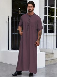 Abbigliamento etnico Abiti musulmani da uomo Camicie Henley a maniche lunghe con tasca Kaftan Abito arabo islamico Thobe Robe For Men