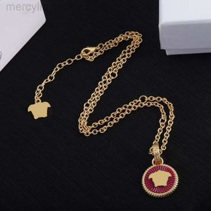 Designer Versages Vercaces Jewelry Fansijia O-shaped Chain Pendant Beauty Head Dropping Glue Loop Necklace Brass Sweater Chain