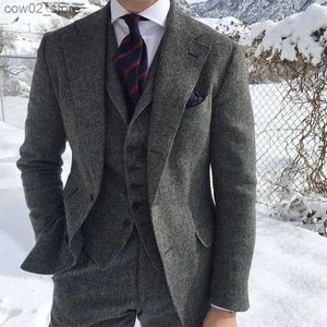 Abiti da uomo Blazer Grigio Tweed di lana Inverno Abito da uomo per matrimonio Formale Sposo Smoking a spina di pesce Moda maschile 3 pezzi (Giacca + Gilet + Pantaloni + Cravatta) Q230103