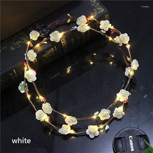 Dekoracja imprezy 500pcs LED Flower Wreath Opaska Korona Festiwal Kwiat Kwiat Garland na park Wedding Heakddress Glow Hair Band Decor