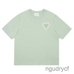 Designers Paris Shirit 2023SS Spring Classic Solid Color Big Love Round Neck Kort ärm T-shirt för män och kvinnor UY22919M 919m