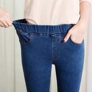 Kvinnors elastiska höga midja magra jeans kläder 5xl 6xl mode kvinnor svart blå ficka mamma mager stretch denim byxor 240103