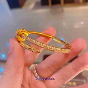 Negozio online di braccialetti per pneumatici per auto di lusso Bracciale per unghie con faccia liscia in oro pieno 999 con zirconi puri e mezzo anello con scatola originale