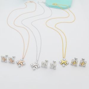 Lyxmärke mässing mässing halsband örhängen kvadrat korsa guld fyra diamanthalsband studs kvinnor designer set utan låda