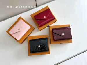Plånböcker Lyxiga patentläder Zippy Coin Purse Women Designer Zipper Mini Plånbok med original Box M60086