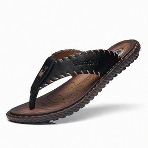 Marca New Arrival Chinelos de Alta Qualidade Chinelos Artesanais Vaca Couro Genuíno Sapatos de Verão Moda Homens Sandálias de Praia Flip Flo 26JG #