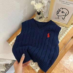 Kalınlaştırılmış Çocuk Kazak Yelek İğnesi Kolsuz Külkü V Neck Örme Kazak Sweater Sweater Erkekler için 2-7T