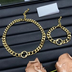 Set di gioielli di lusso Collana ad incastro G di marca Braccialetti da donna Lettera d'oro Catene spesse per uomo Bracciale di design elegante Regalo di Natale di compleanno