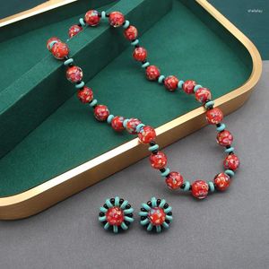 Halsband örhängen set italiensk retro elegant nischdesign visar avancerad känsla av tusentals blommor glas öronklipp all-match stil tröja