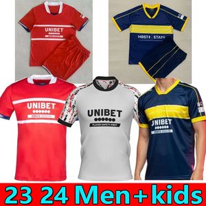 23 24 Fußballtrikots Middlesbrough Jones Crooks McGree Coburn Forss Engel Silvera Hackney Fry Dieng Howson Home Away Kinder Fußballtrikot Uniformen Herren Kits Uniformen