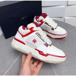 Amirrs Shoes Shoes Autumn Fashion Designer Skel Style Runway Sneakers Women Winter Casual Mens Bone Bread Trendy Thick Sules High-End Sports NV1T