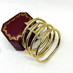 Designer-Armreif mit Schraubverschluss, Nägel, Liebe, Mode, Luxusschmuck, Carer, Original, trendig, 18 Karat Gold, Diamant für Damen und Herren, Nagelarmbänder, Silberschmuck, Armband T3B7