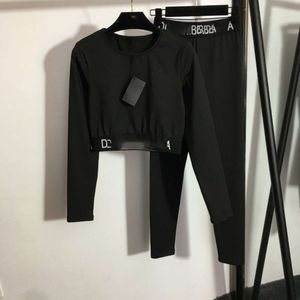 Kadınlar Suits Blazers İlkbahar/Yaz Yoga Set Mektubu Şerit Bel Sargısı Yuvarlak Boyun Uzun Kollu T-Shirt+İnce Uygun Kumandalar Göğüs Pedleri