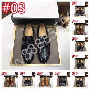 2024 TOP Luksusowe mężczyzn aksamitne mokasyny projektanci slip-on designer Men Flats Złota Zęba Dekoracja plus rozmiar EU37-46 Męskie buty Black Burgundii Królewskie Rozmiar 38-46