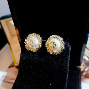 New charm earring pearl earrings for Woman Fashion Diamond earrings Gift Jewelry
