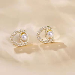 New Short Earring Pearl Earrings for Woman Fashion Charm Earrings Gift Jewelry