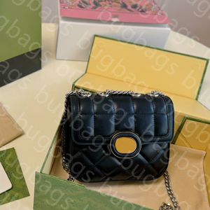 lusso Nuova moda semplice modello a forma di diamante mini borsa a tracolla orizzontale nera Borsa classica da donna in morbida pelle con tracolla con bottone borsa a tracolla firmata