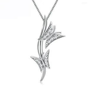 Collane con ciondolo Collana in argento sterling 925 con zirconi lunghi a forma di farfalla, collana di gioielli in argento sterling alla moda per le donne