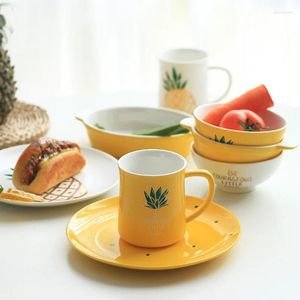 Piatti Set di stoviglie in ceramica di ananas Doppie orecchie Ciotola di riso al forno Bistecca Piatto occidentale Personalità familiare Tazza da colazione creativa