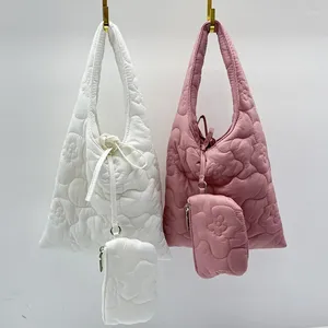 أكياس مسائية قطعة قماش غير رسمية للنساء حقائب اليد المصممة الفاخرة والمحافظ في البوليستر التطريز زهرة الكتف الصغير