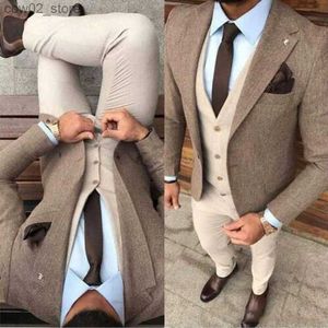 Abiti da uomo Blazer Tessuto tweed invernale Uomo Abiti da lavoro Beige Smoking dello sposo Slim Fits Uomo Prom Party Coat Pantaloni Set (giacca + gilet + pantaloni + cravatta) Q230103