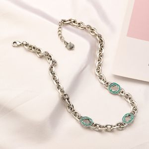 Designer de marca de colar de moda Chokers Chain Long Chain 43+5cm pingentes de joias estilo boutique feminino colar de cobre de presente