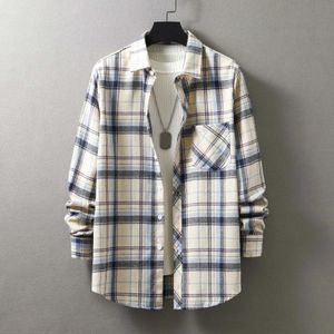 Camicia da uomo in flanella scozzese moda manica lunga tasca maschile camicie a quadri di bufalo bottone stampato camicia da uomo a quadri Harajuku XXL 240102