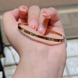 Designer Screw Bangle Bracelet Fashion Luxury Jewelrys Carer Original Trendy 18K Gold Diamond for Women Men Nail Bracelets Silver Jewelry Bracelet CWP5