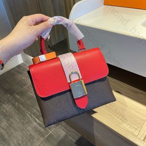 Blokowanie torby klamry 4 kolory marka klapa designerska torba skórzana torebka z górnym uchwytem Dwie kamienne luksusowe torebki retro Lucky Woman Crossbody torebki mody damski