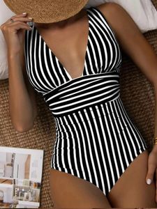 Kleider 2023 Gestreifter V-Ausschnitt Badeanzug Vintage gepolsterte Badebekleidung Frauen Badeanzug Badeanzug weiblich rückenfrei Beachwear Body