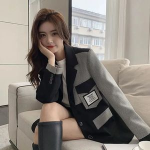 ファッション格子模様のコントラストブレザーコート女性韓国のゆるいシングルブレストスーツジャケットステッチポケットノッチ付きカラーアウター240102