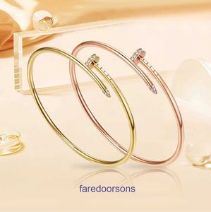 Designer Bangle Car tires's for women and men Jewelry 18k Gold Nail Bracelet Rose Color Head Tail Diamond Narrow Version Fine Have Original Box