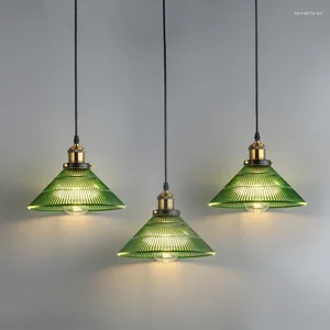 Kolye lambaları Nordic Vintage Modern Cam Yeşil Led Lambası Yatak Odası Oturma Odası Bakır Soket Ev Dekoru Asma Işıkları Luminaria